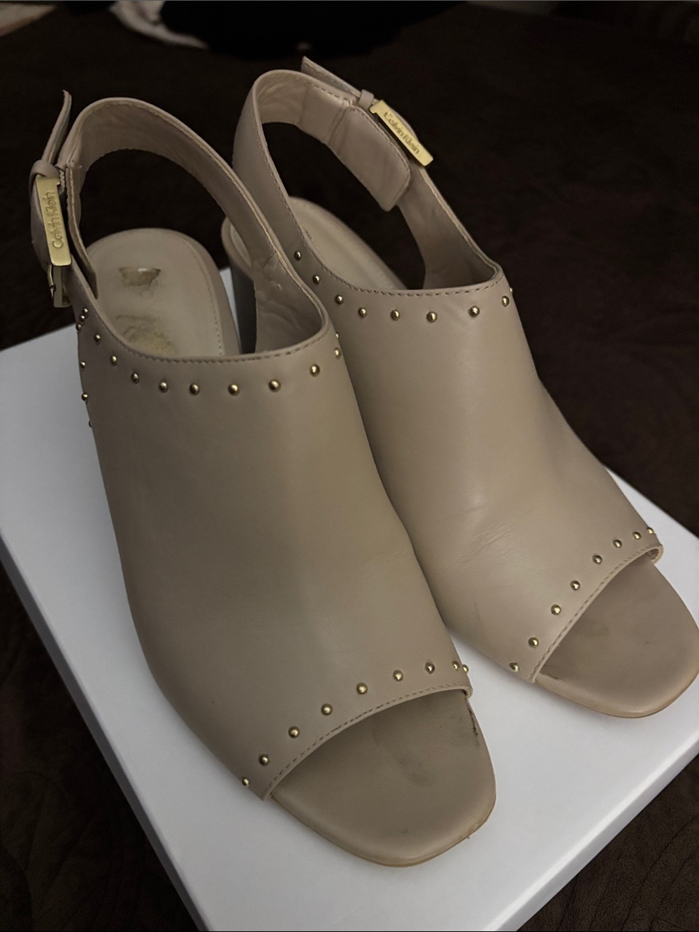 Calvin Klein Beige/Grey Open-Toe Gold Studded Chunky Heeled Sandals, Sz 8.5